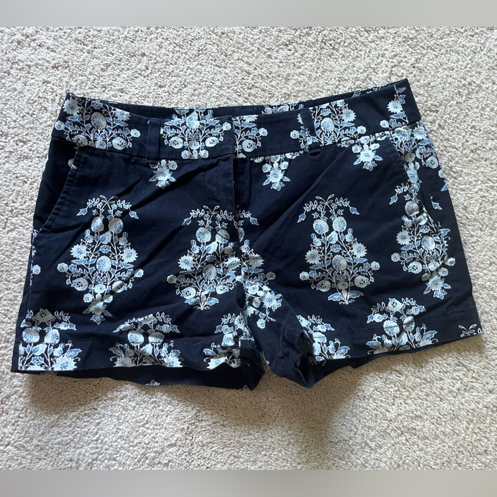 LOFT shorts navy size 4